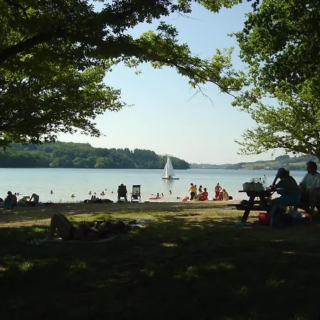 Au Bord Du Lac IV Montigny-en-Morvan Buitenkant foto