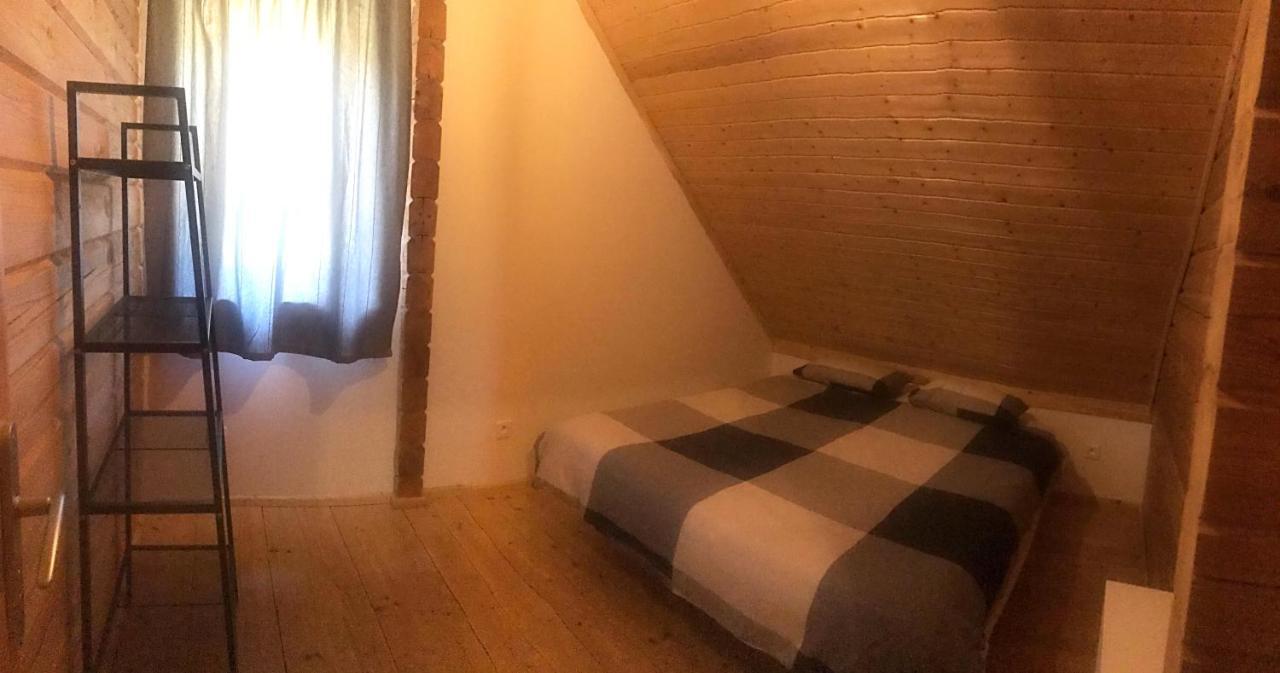 Chalet Au Bord Du Iv